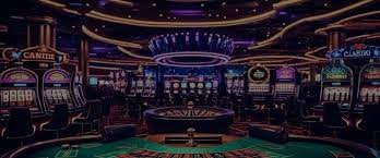 Antarmuka aplikasi login situstoto menampilkan permainan slot, sportsbook, dan live dealer